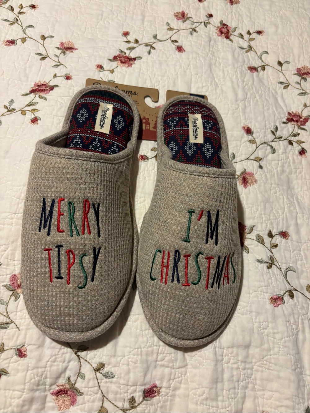 Dearfoams Cozy Comfort Men's Tipsy & Bright Novelty Slippers